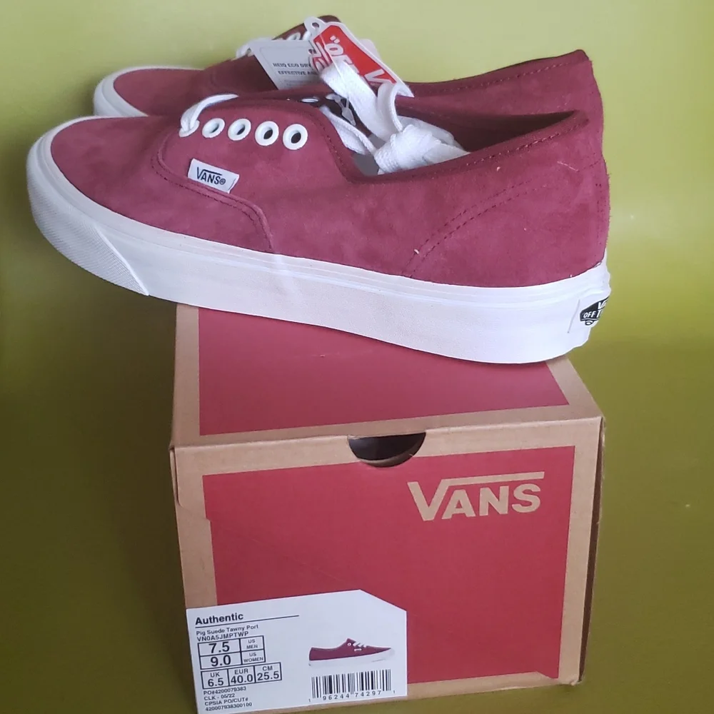 VANS ATHLETIC PIG SUEDE TAWNY PORT SNEAKERS